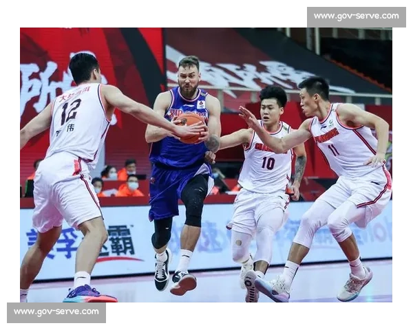 篮球比赛临场分析：从数据到战术深度解读比赛走势与关键决策