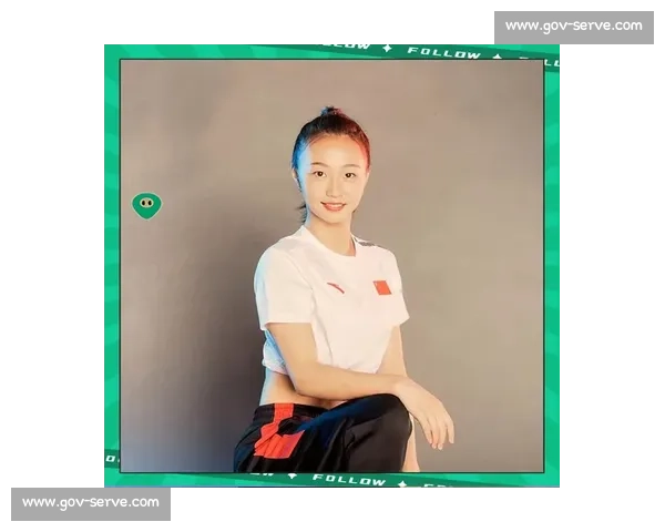 艺术体操之美与力量交织的青春绽放之路探索梦想与荣耀同行篇章记 艺术体操之美与力量交织的青春绽放之路探索梦想与荣耀同行篇章记