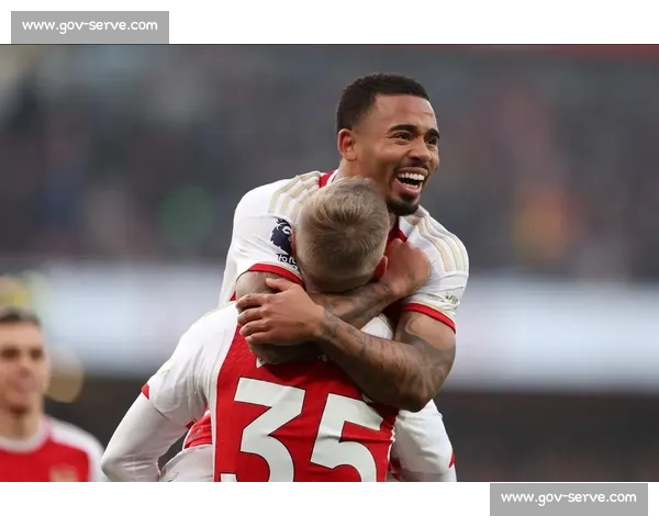 英超赛场风云再起豪门对决引爆激情之夜球迷热血沸腾见证冠军征程