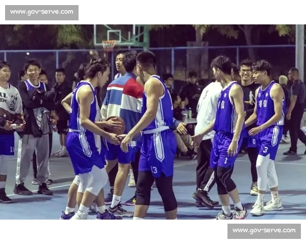 聚焦全场精彩瞬间的巅峰对决比赛回放深度解析与关键时刻重温再现