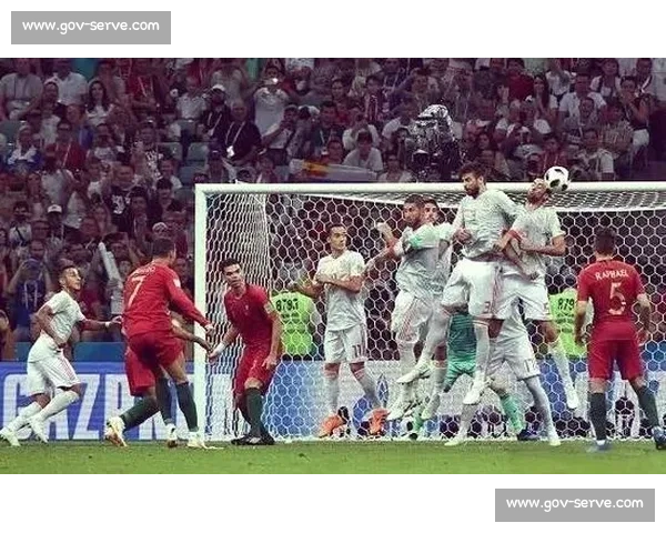 精彩回顾足球赛事全程录像重现经典瞬间激动人心的比赛时刻 - 副本 (2)